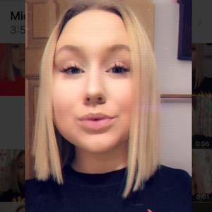 Meet your Posher, Kaila